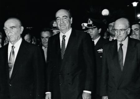 Το δουκάτο της Ελλάδος, το πολιτικό ολιγοπώλιο των οίκων και οι αρετές της συγκυβέρνησης