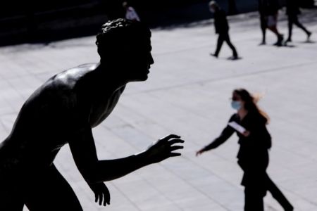 Κορωνοϊός – Δύσκολος ο Νοέμβριος λένε οι ειδικοί – Δεύτερες σκέψεις για το άνοιγμα των κλειστών χώρων εν μέσω έξαρσης