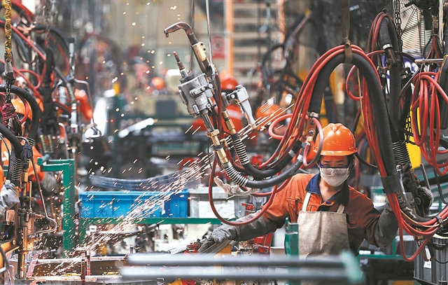 Παγκόσμια ανησυχία για την επιβράδυνση της Κίνας – SOS για ελλείψεις στην αγορά των Χριστουγέννων