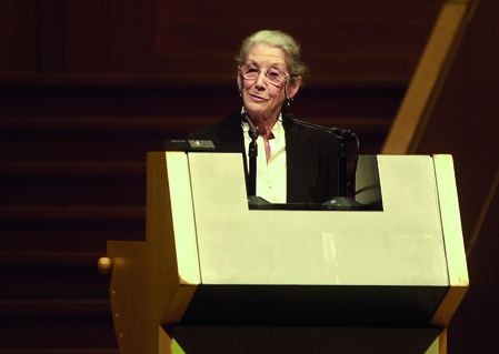 Ναντίν Γκόρντιμερ, Μια ατρόμητη γυναίκα