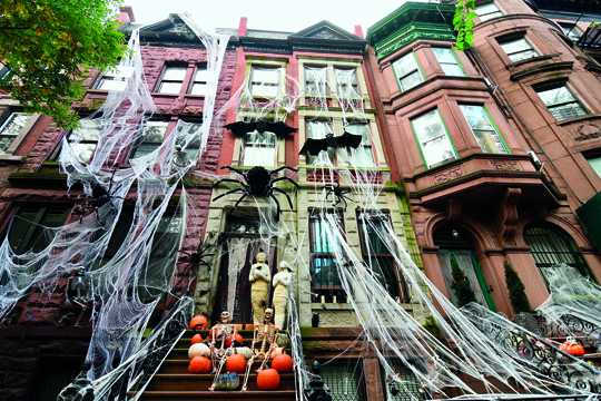 Halloween «Τrick or treat?»