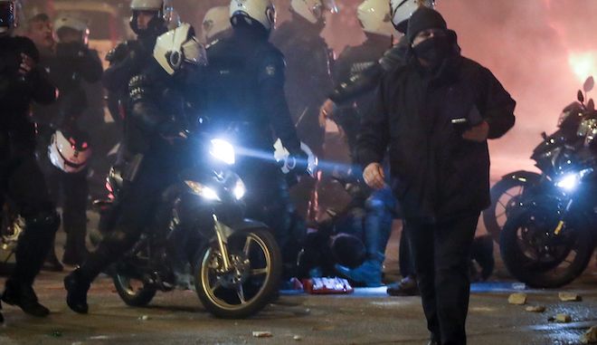 Ν. Σμύρνη: Αποφυλακίσθηκε ο «Ινδιάνος» που είχε συλληφθεί για την επίθεση στον αστυνομικό