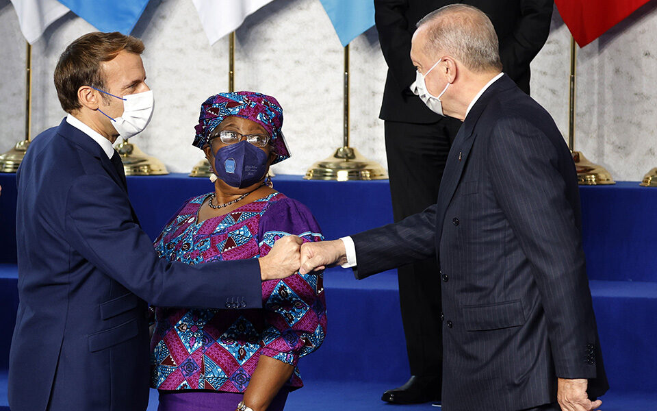 Γκρίνια Ερντογάν σε Μακρόν για τα όπλα στην Ελλάδα – Τι του είπε