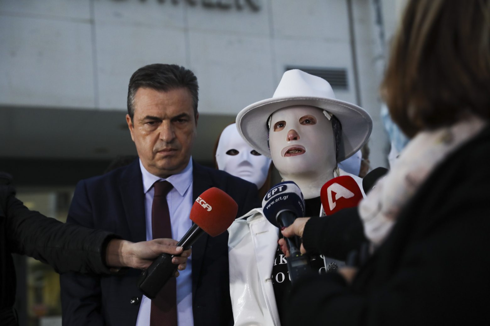 Επίθεση με βιτριόλι – Με τον υπουργό Υγείας συναντήθηκε η Ιωάννα – Τι ειπώθηκε, ποιες οι επόμενες κινήσεις της