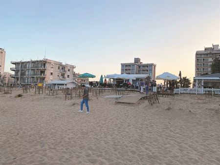 Το φάντασμα των Βαρωσίων και ο εγκλωβισμός του Κυπριακού