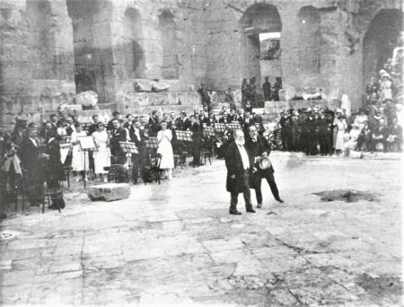 Οταν ο Καμίγ Σαιν-Σανς διηύθυνε στο Ηρώδειο