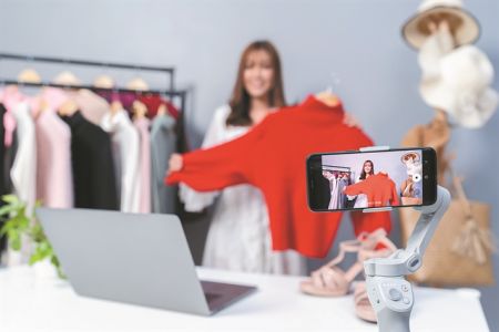 Στροφή στα Social Media για αύξηση των πωλήσεων