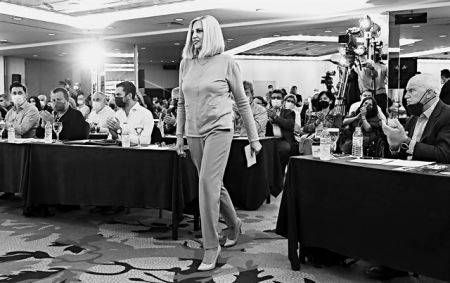 ΠαΣοΚ ώρα μηδέν