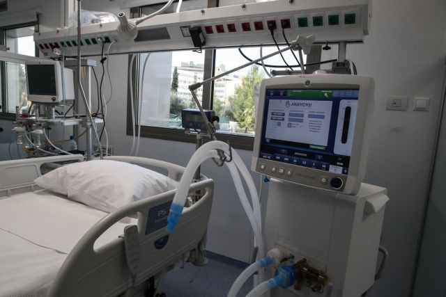 Παραλλαγή Ομικρον – Μειωμένος κατά 40-45% ο κίνδυνος νοσηλείας σε σχέση με τη Δέλτα | tovima.gr