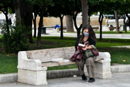 Κορωνοϊός – Τα δύο μέτρα που θα δυσκολέψουν πολύ τις ζωές των ανεμβολίαστων – «Πυρετός» συσκέψεων στο Μαξίμου