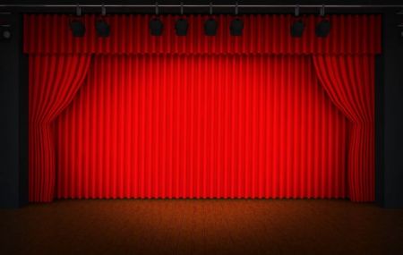 Σωτήρης Χατζάκης – Βρίσκω γενναίο και συγκινητικό ότι ο Λιγνάδης ανέβασε παράσταση στη φυλακή