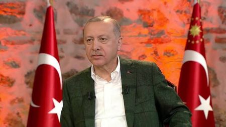 Τουρκία – Παραπαίουν Ερντογάν και ΑΚP 19 χρόνια μετά τον θρίαμβο