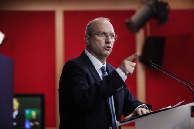 Οικονόμου – Ο Τσίπρας τρέχει πίσω από τις εξελίξεις και διχάζει