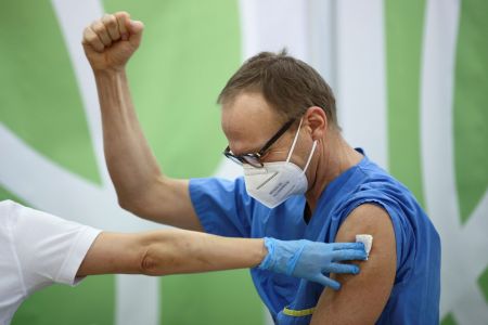 Αυστρία – «Μπλόκο» στους ανεμβολίαστους σε εστίαση, ξενοδοχεία κι άλλες εκδηλώσεις