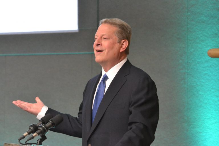 COP26 – Aλ Γκορ: Τηρήστε τις υποσχέσεις σας για την κλιματική αλλαγή, αλλιώς θα υποστούμε ολέθριες συνέπειες
