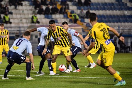 Γκέλα της ΑΕΚ στη Ριζούπολη 2-2 με τον Απόλλωνα