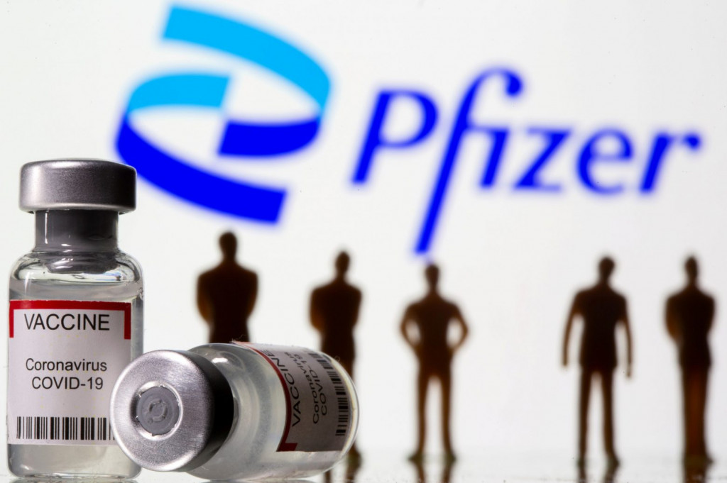 Pfizer – Συζητά με 90 χώρες για το χάπι – Η τιμή, η παραγωγή και η διάρκεια θεραπείας