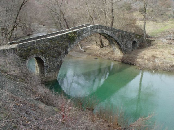 Οι FT μαγεύτηκαν από τα Ζαγοροχώρια, την άγρια ομορφιά του Βοϊδομάτη και την ηπειρώτικη κουζίνα