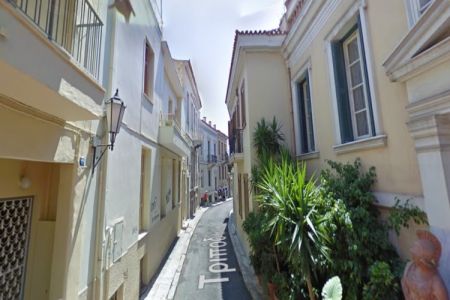 Ο πιο αρχαίος δρόμος της Ευρώπης η οδός Τριπόδων στην Πλάκα