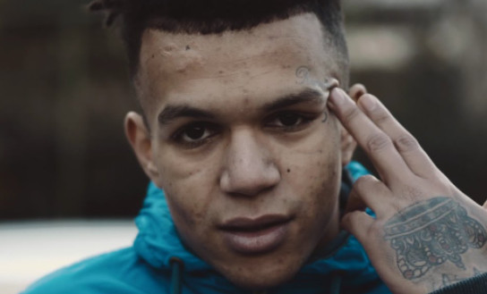 Ποιος είναι ο ράπερ της αιματηρής συμπλοκής στη Λένορμαν