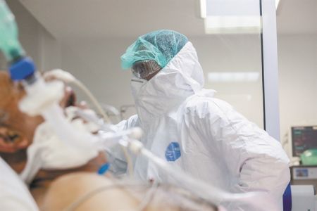 Νοσοκομεία – Ξεκίνησαν τα SMS στους ιδιώτες γιατρούς για να ενισχύσουν το ΕΣΥ