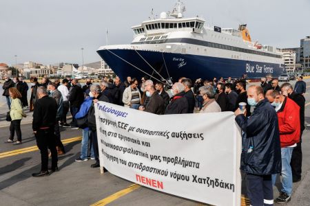 ΠΝΟ – Αναστολή της απεργίας – Πότε θα φύγουν τα πλοία από τα λιμάνια