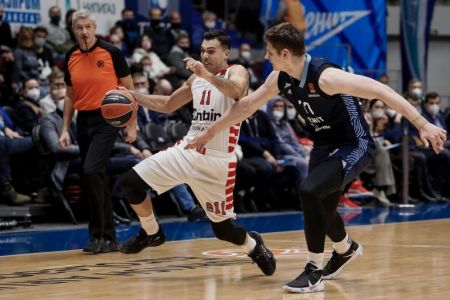 Δεν τα κατάφερε ο Ολυμπιακός στην Αγία Πετρούπολη – Ήττα 84-78 από τη Ζενίτ