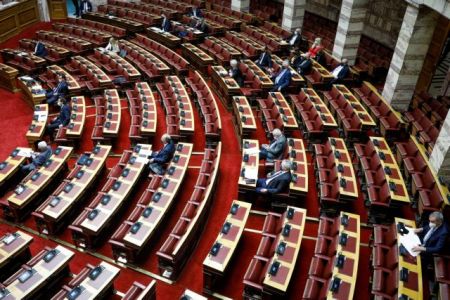Εξεταστική – Καταψηφίζει την πρόταση του ΣΥΡΙΖΑ η ΝΔ – Στηρίζει το ΚΙΝΑΛ