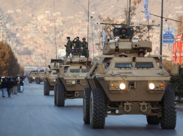 Ταλιμπάν – Μεγάλη στρατιωτική παρέλαση με… αμερικανικά όπλα | tovima.gr