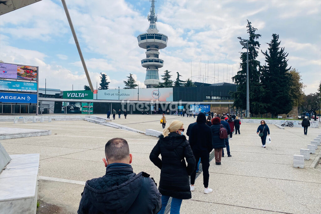 Θεσσαλονίκη – Ουρές και αναμονή για ένα rapid test