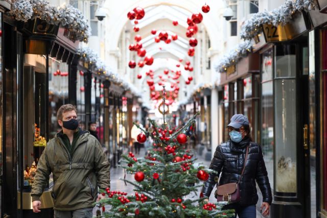 Κορωνοϊός –  «Καμπανάκι» των ειδικών ενόψει Χριστουγέννων | tovima.gr