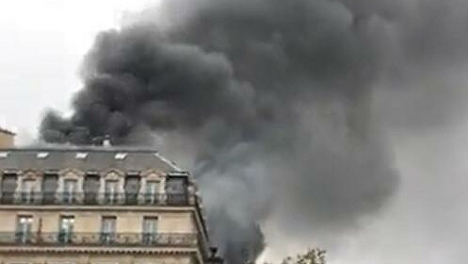 Γαλλία – Μεγάλη φωτιά σε κτίριο στο Παρίσι
