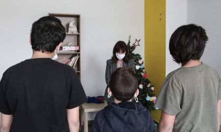 Η Κατερίνα Σακελλαροπούλου στο Παιδικό Χωριό SOS στη Βάρη