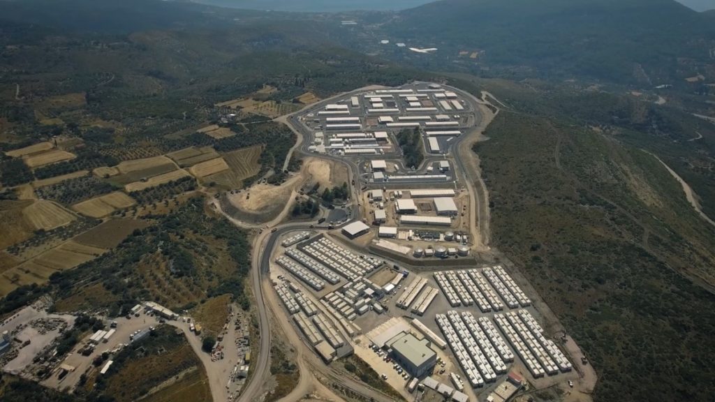 Daily Telegraph – Η Βρετανία σχεδιάζει κέντρα παρόμοια με αυτά που κατασκεύασε η Ελλάδα για τους αιτούντες άσυλο