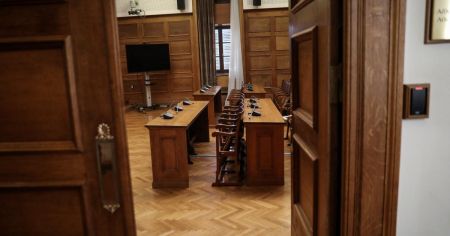 Εξεταστική Επιτροπή – Αυτό είναι το προεδρείο  – Αντιδράσεις από ΣΥΡΙΖΑ, ΚΙΝΑΛ, ΚΚΕ