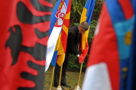 Balkan Monitor 2021 – Φιλίες, συμμαχίες, οικονομική δυσπραγία και στο βάθος η ΕΕ