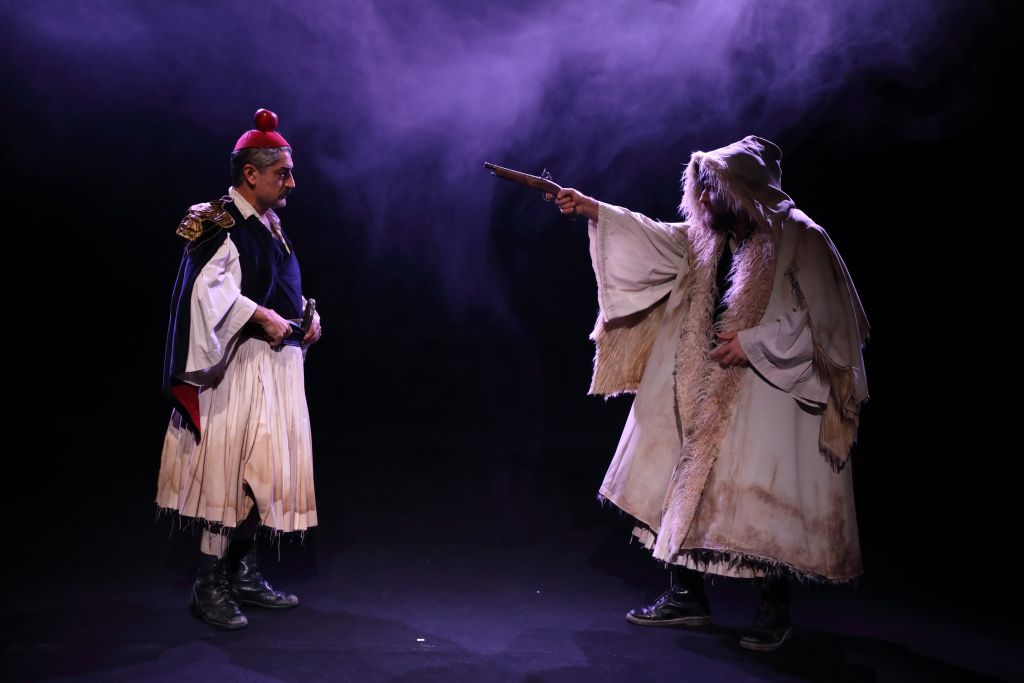 Δημήτρης Τάρλοου, Η δική του Επανάσταση