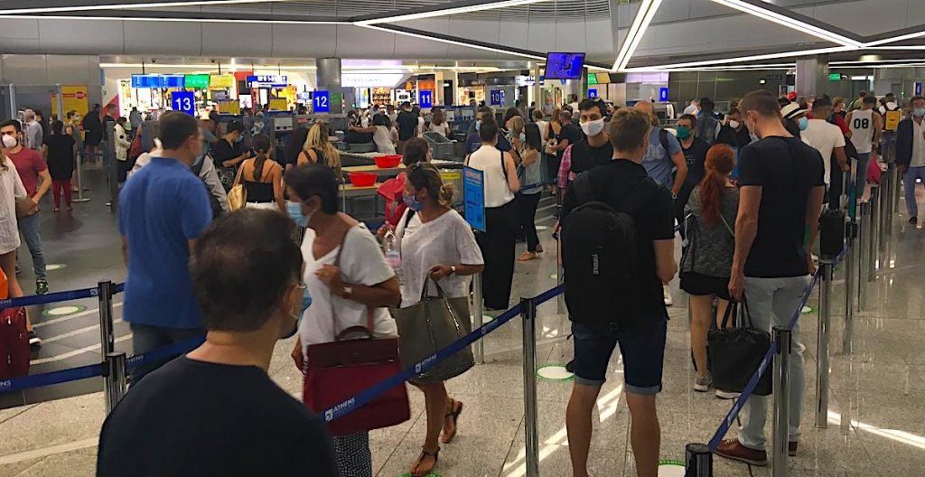 Greek experts recommend tough restrictions on travellers from Southern Africa, EU to stop air travel from region