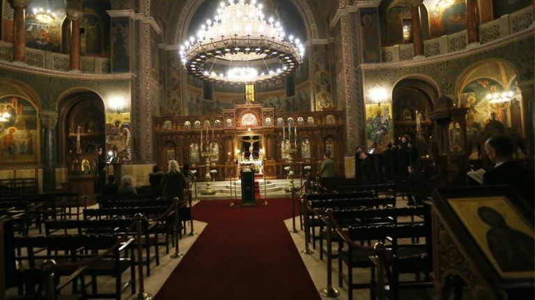 «Μπαλάκι» ο έλεγχος των πιστών στους ναούς – Ελάχιστες εκκλησίες κάνουν ελέγχους | tovima.gr