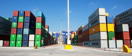 Λιμάνι Πειραιά – 48ωρη απεργία από τους εργαζόμενους στα εμπορευματοκιβώτια
