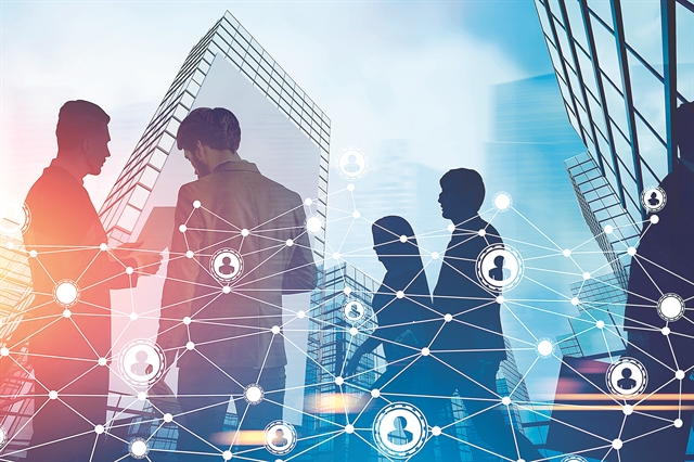 Το μετέωρο βήμα των επενδύσεων στις τηλεπικοινωνίες