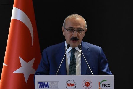 Τουρκία – Παραιτήθηκε ο υπουργός Οικονομικών