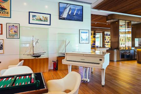 Μονακό, Τα κλαμπ της αμύθητης πολυτέλειας