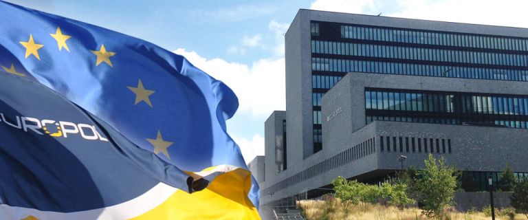 ΕΕ – Μεγάλη επιχείρηση για την καταπολέμηση διακίνησης παράνομου χρήματος | tovima.gr