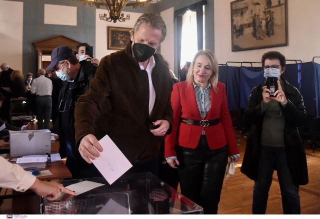 Ψήφισε ο Παύλος Γερουλάνος – «Η αλλαγή είσαι εσύ» | tovima.gr