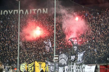 Ανακοίνωση «φωτιά» από τη Θύρα 4 – «Ο ΠΑΟΚ γύρισε σε εποχές Μπατατούδη, Γούμενου»