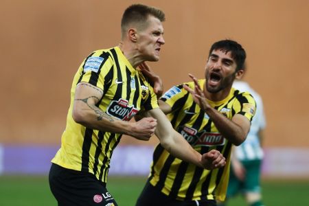 Νίκη της ΑΕΚ με γκόλ από τα… αποδυτήρια 1-0 τον Παναθηναϊκό