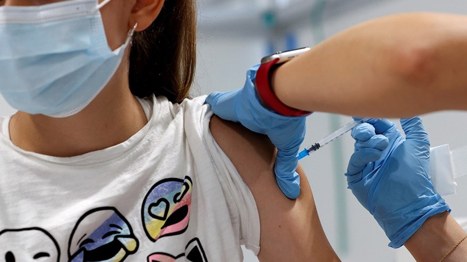 Εμβολιασμός – Άνοιξαν 270.000 νέα ραντεβού για ηλικίες άνω των 12 ετών