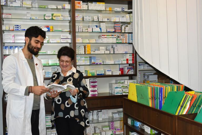 Πρότυπο Κοινωνικό Φαρμακείο-Πάνω από 500 οικογένειες εξυπηρετούνται εκεί | tovima.gr