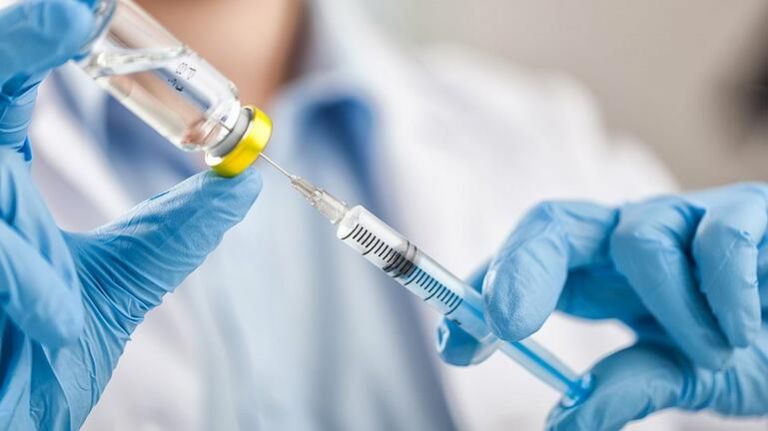 National Committee on Vaccination considering fourth vax dose | tovima.gr